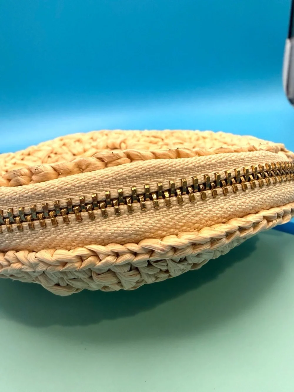 Piper K Beaded Straw Seashell Key Chain in Natural and Gold